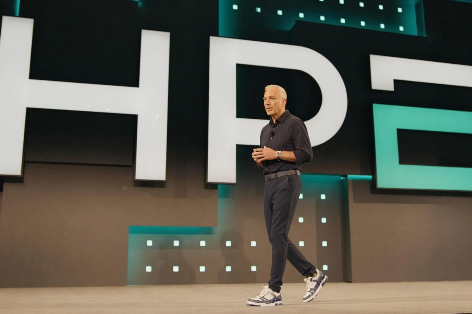 HPE Updates Hardware, Private Cloud And Networking For Agentic AI Era